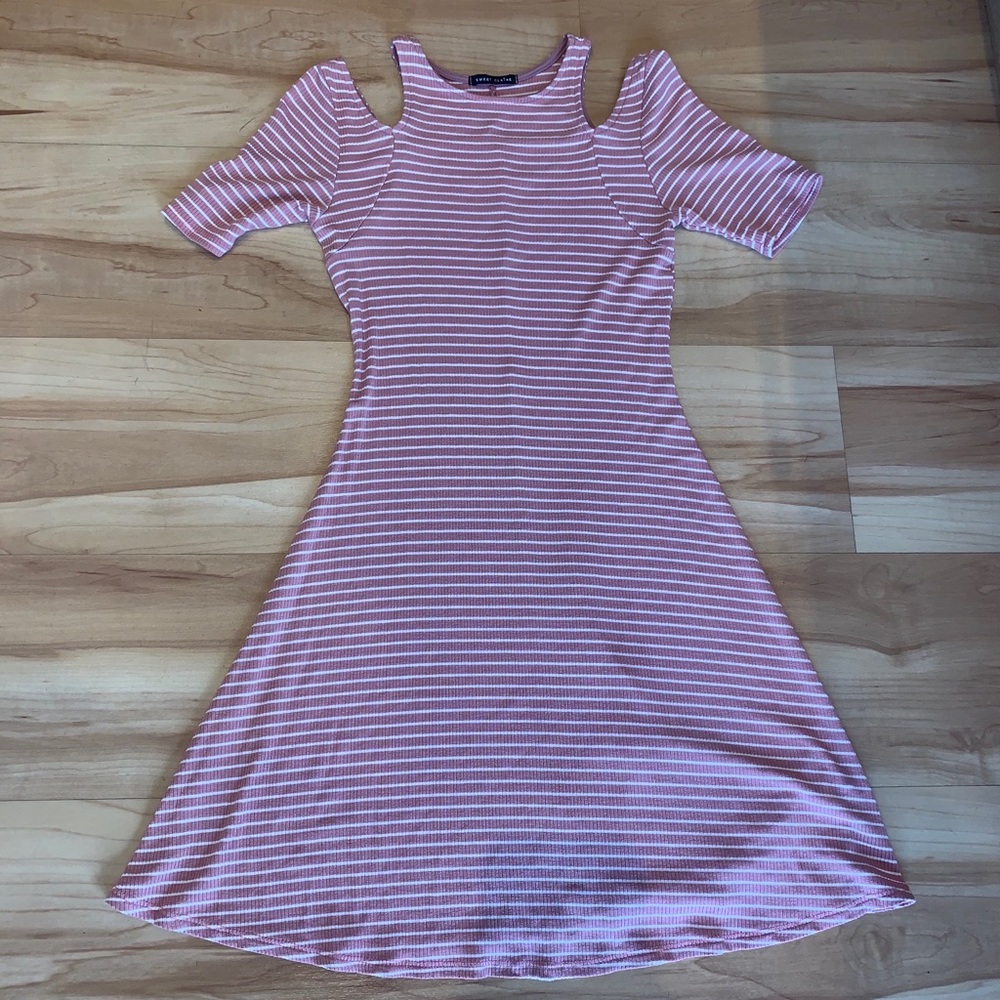 Striped dress with cute shoulder cut outs